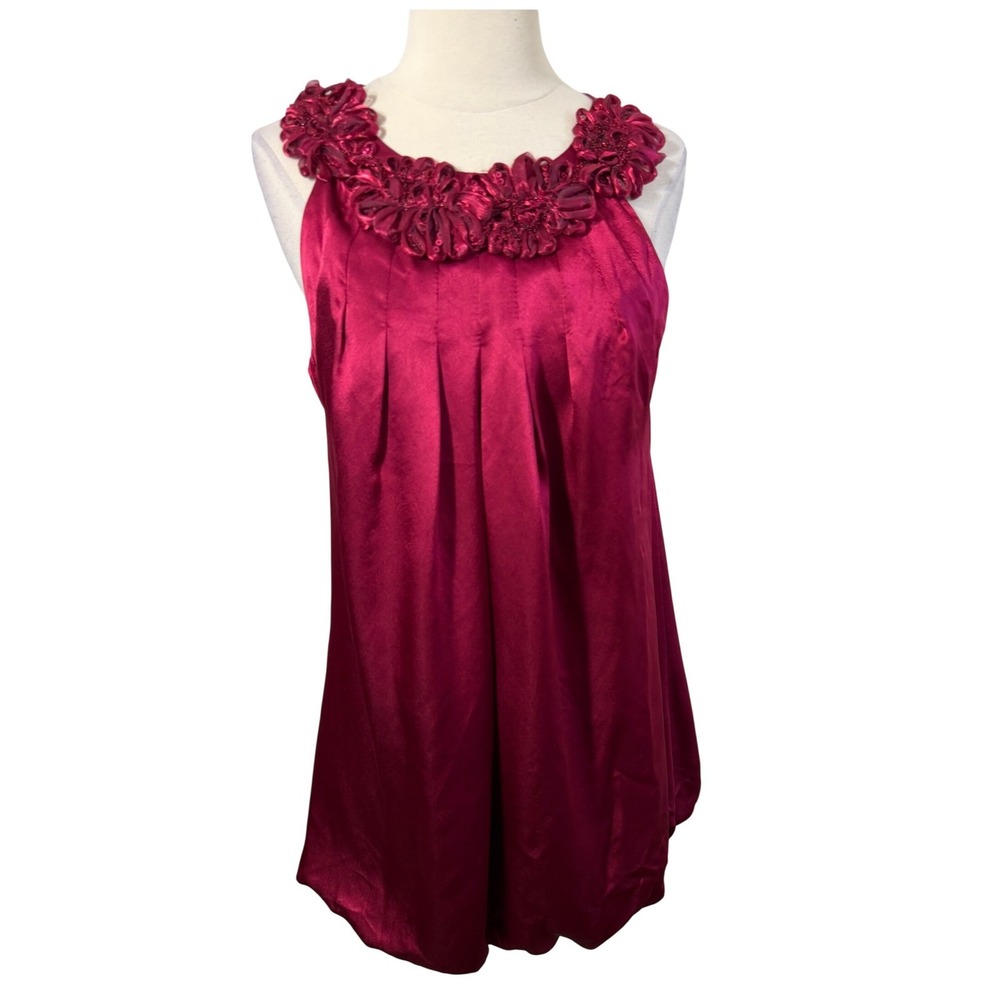 F21‎ Forever red Satin Rosette Neck Pleated Sleeveless Blouse Medium
